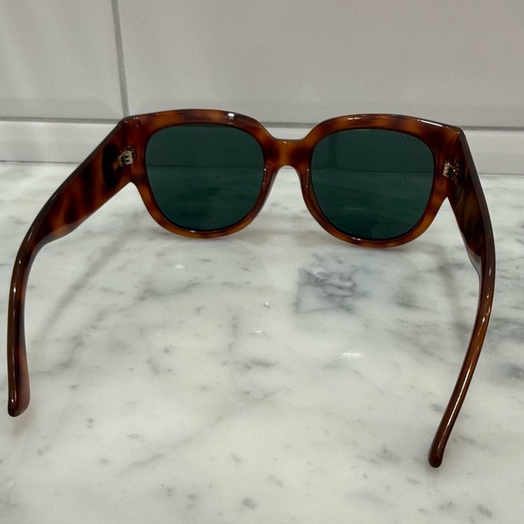 Gucci Sunglasses. Tortoise. Authentic. EC. Case included. 54mm frame. - Picture 7 of 15
